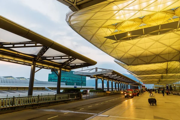 Widok z przodu z międzynarodowego lotniska w Hongkongu — Zdjęcie stockowe