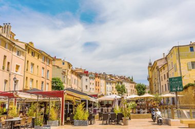 Güney Fransa, Aix-en-Provence 'deki Cardeurs Meydanı