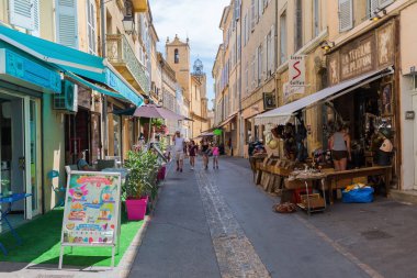 Aix-en-Provence, Güney Fransa eski kasaba sokağa