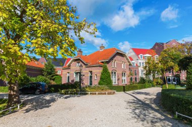 Snouck van gevşetin parkta Enkhuizen, Hollanda