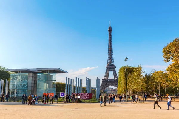 Eiffeltornet i Paris, Frankrike — Stockfoto