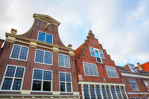 Hoorn, Hollanda tarihi evlerin Gables — Stok fotoğraf