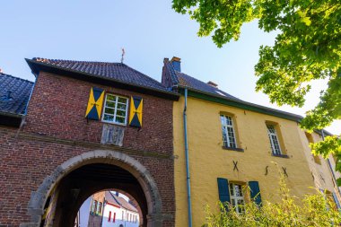 Bedburg Alt-Kaster, Almanya'nın tarihi kent kapısı