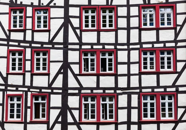 Casa de entramado de madera en Monschau, Alemania —  Fotos de Stock