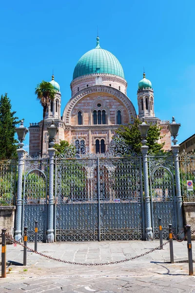 在意大利佛罗伦萨的大犹太会堂 — 图库照片