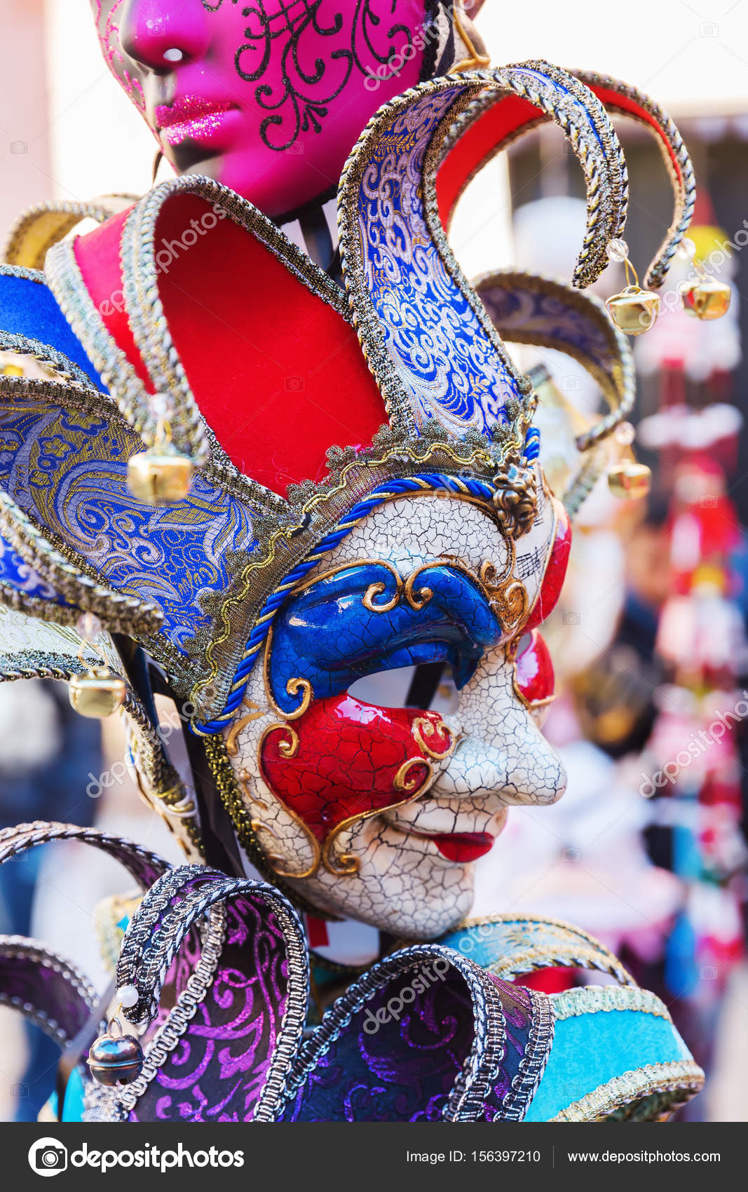 Foto di maschere colorate del Carnevale veneziano — Foto di Madrabothair