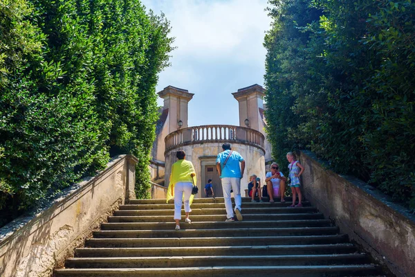 Praça na cidade velha de Herborn, Alemanha — Fotografia de Stock