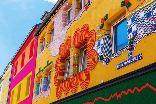 Facciata colorata della casa a Colonia, Germania — Foto Stock