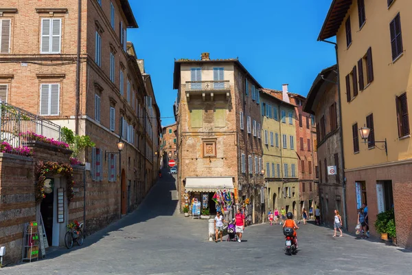 In der Altstadt von Siena, Toskana, Italien — Stockfoto