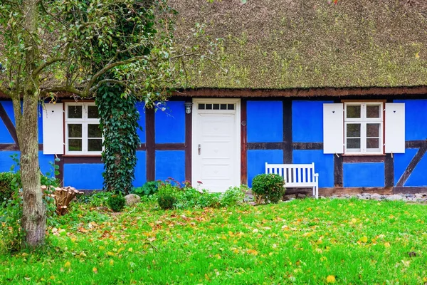 Chaumière idyllique au Lieper Winkel, Usedom, Allemagne — Photo