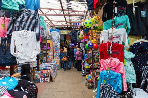 Famoso mercado polaco en Swinoujscie, Polonia — Foto de Stock