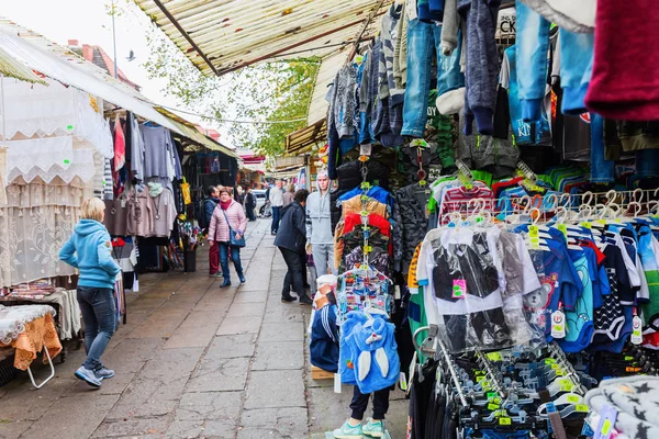 Berühmter polnischer Markt in Swinemünde, Polen — Stockfoto