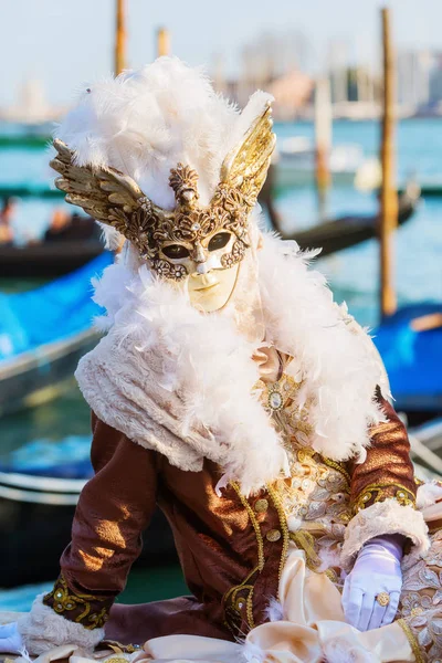 Skrytého osoba na karneval v Benátkách — Stock fotografie