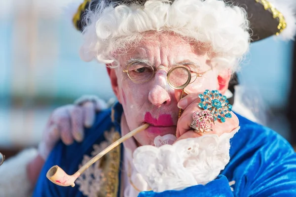 Uomo travestito al Carnevale di Venezia — Foto Stock