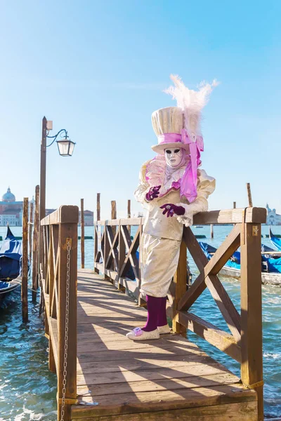 Skrytého osoba na karneval v Benátkách — Stock fotografie