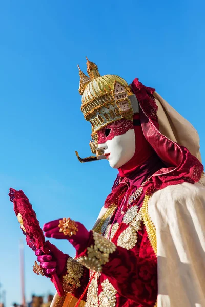 Mujer disfrazada en el Carnaval de Venecia — Foto de Stock