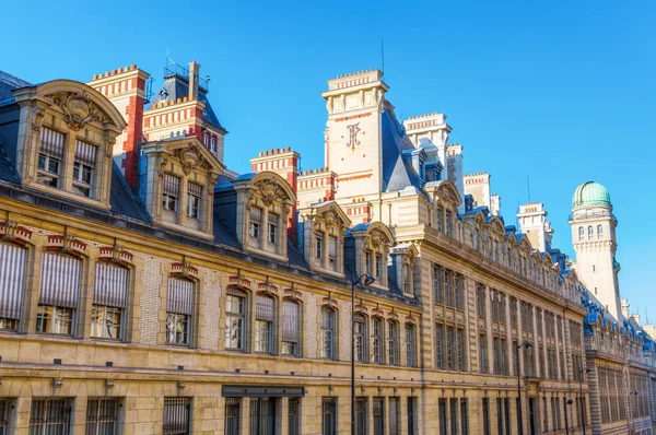 Budynek historyczny Uniwersytetu na Sorbonie w Paryżu, Francja — Zdjęcie stockowe