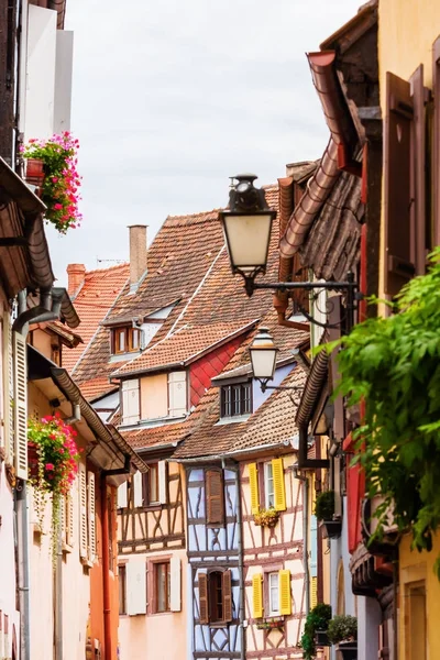 Clădiri vechi din Colmar, Alsacia, Franța — Fotografie, imagine de stoc