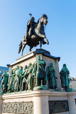 Atlı heykelin üzerine Heumarkt Köln, Almanya
