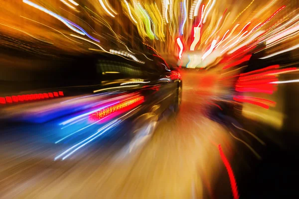 抽象的缩放图片的夜交通 — 图库照片
