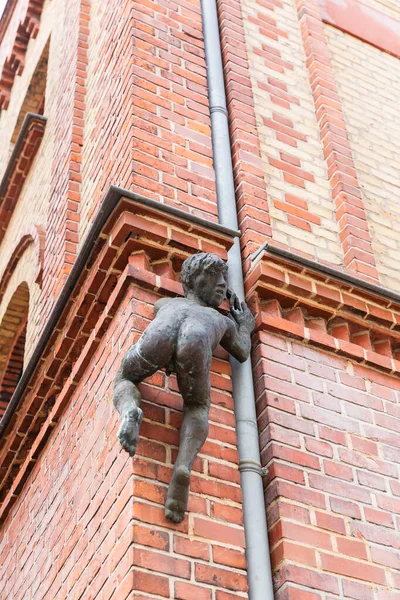 Bild Einer Skulptur Einer Hauswand Stralsund Deutschland — Stockfoto