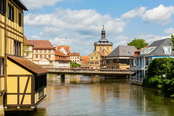 Obraz Malowniczego Krajobrazu Miasta Rzeką Regnitz Bamberg Niemcy — Zdjęcie stockowe