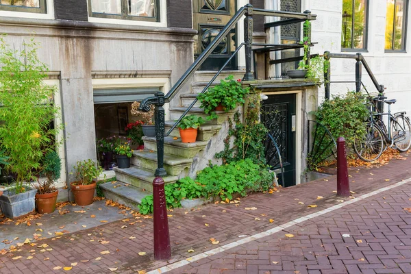 Pintu Masuk Khas Sebuah Bangunan Belanda Tua Amsterdam Belanda — Stok Foto