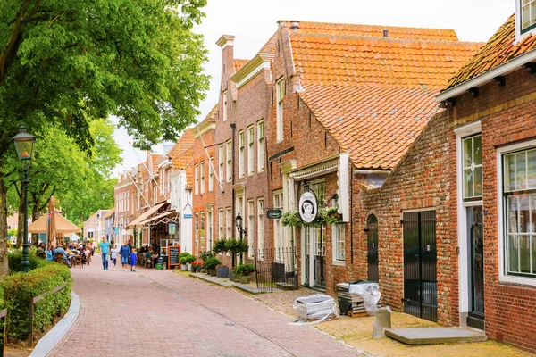 Veere Holandia Czerwca 2019 Zabytkowe Budynki Veere Niezidentyfikowanymi Ludźmi Veere — Zdjęcie stockowe