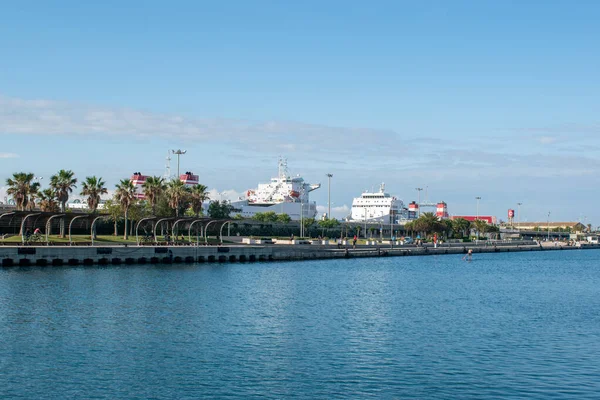 Cargo Ships Port Rower Palms — Stock Photo, Image