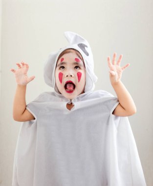 hayalet Suite beyaz Asyalı kız