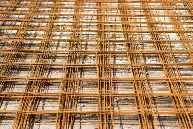 Çelik yol net beton içinde güçlendirmek için kullanılan