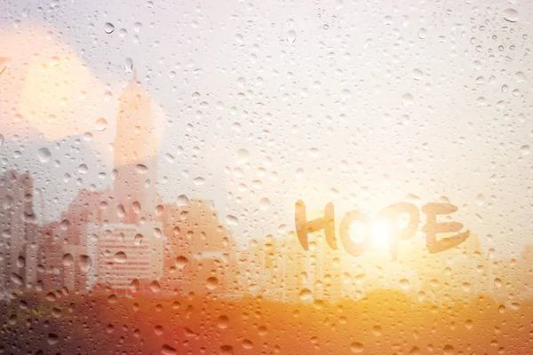 Desenhar esperança na janela — Fotografia de Stock