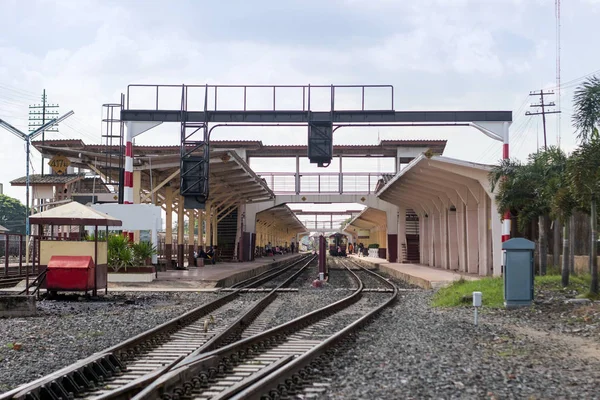 eski tren tren istasyonu