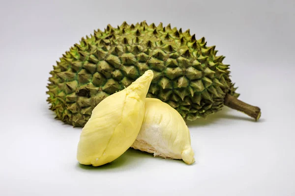 siyah seramik plaka üzerinde meyve Durian kralı