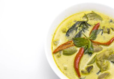  yeşil baharatlı Körili tavuk çorbası