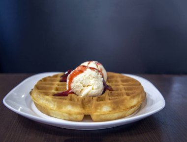 dondurma yumuşak waflle