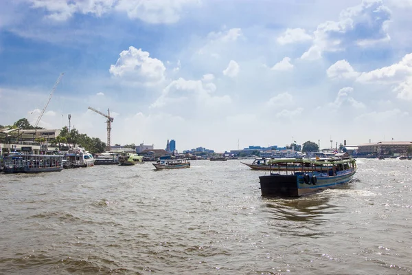 Riva del fiume Bangkok Thailandia — Foto Stock