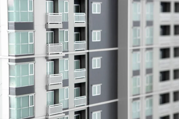 Modelo de condominio de hecho a mano para dar idea — Foto de Stock