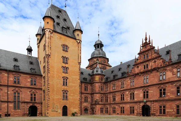 Château de conte de fées. Lieux touristiques en Allemagne — Photo