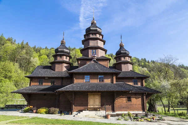 Kutsal Peygamber Elijah (Ilya) Kilisesi, Ukrayna. Karpatlar.