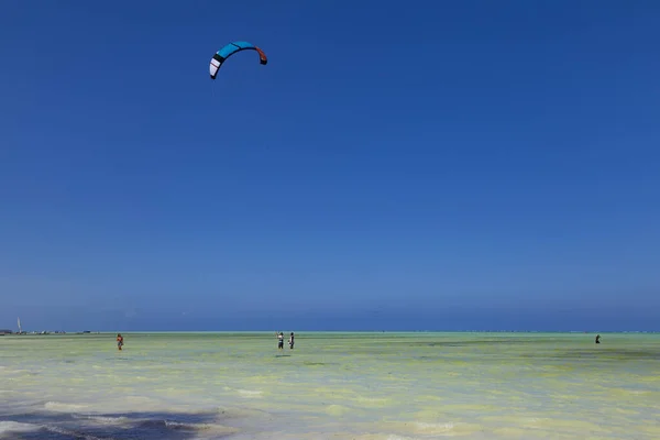 Costa Isla Zanzíbar Cerca Aldea Jambiani Tanzania Turistas Todo Mundo — Foto de Stock