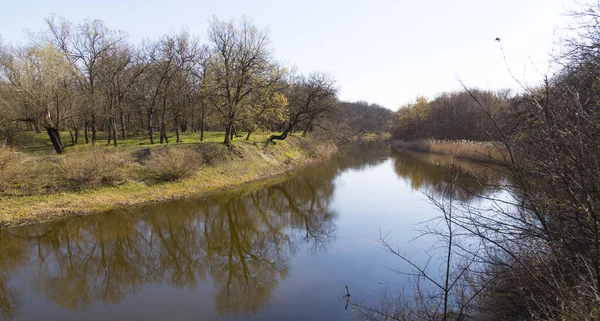 Samara Řeka Mezi Zalesněnými Břehy Jaře Dnipro Region Ukrajina Jarní — Stock fotografie