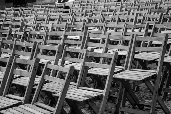 Chairs in black and white 6 — Stock Photo, Image