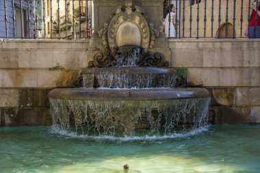 Bir çeşme 11 fotoğrafı