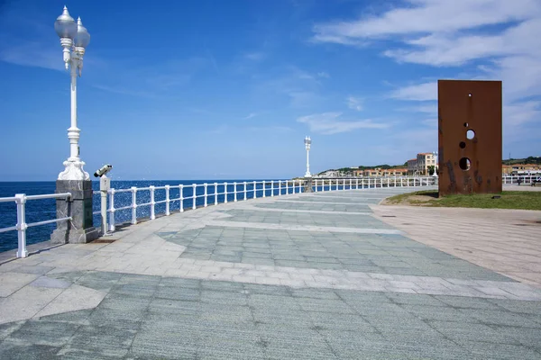 Gökyüzü ve sokak 10