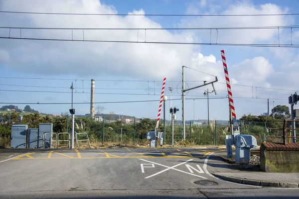 いくつかの色と太陽の光でいくつかの道路の歌の写真 — ストック写真