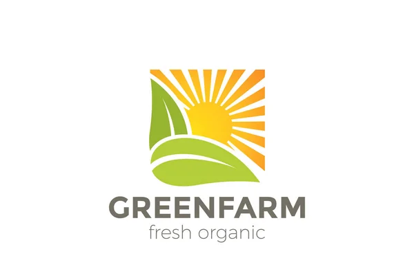 Green Natural Organic Farm Logo Design Vector Template — Stock Vector