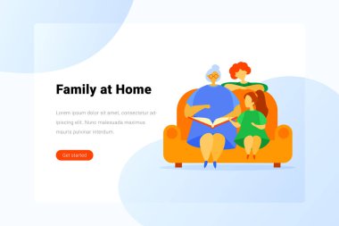 Aile Büyükannesi Anne ve Kızı Koltukta oturuyor ve readi