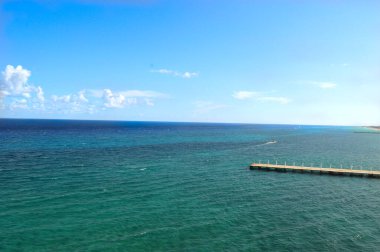 Okyanusun güzel panoramik manzarası. 