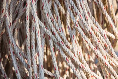 Eski ip closeup, KötüNiyetli kalın ip